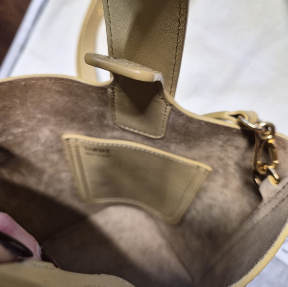 Loewe Mini Bucket Bag Smooth calfskin Dark Butter - Picture 7 of 8